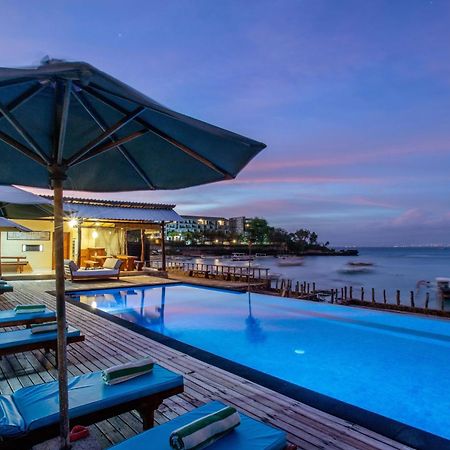 D'Muncuk Huts Lembongan Hotel Exterior photo