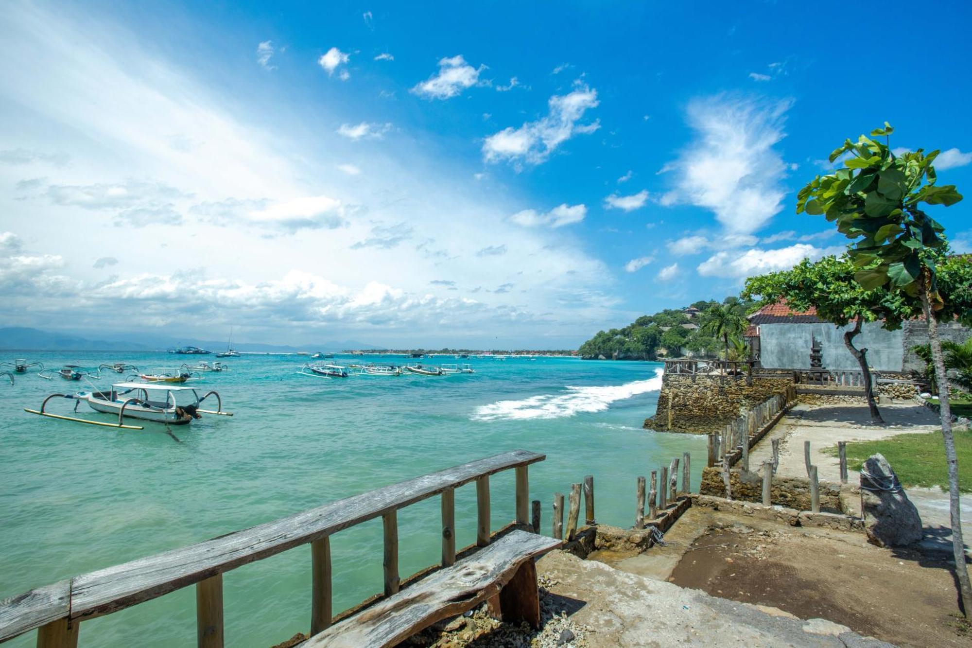D'Muncuk Huts Lembongan Hotel Exterior photo