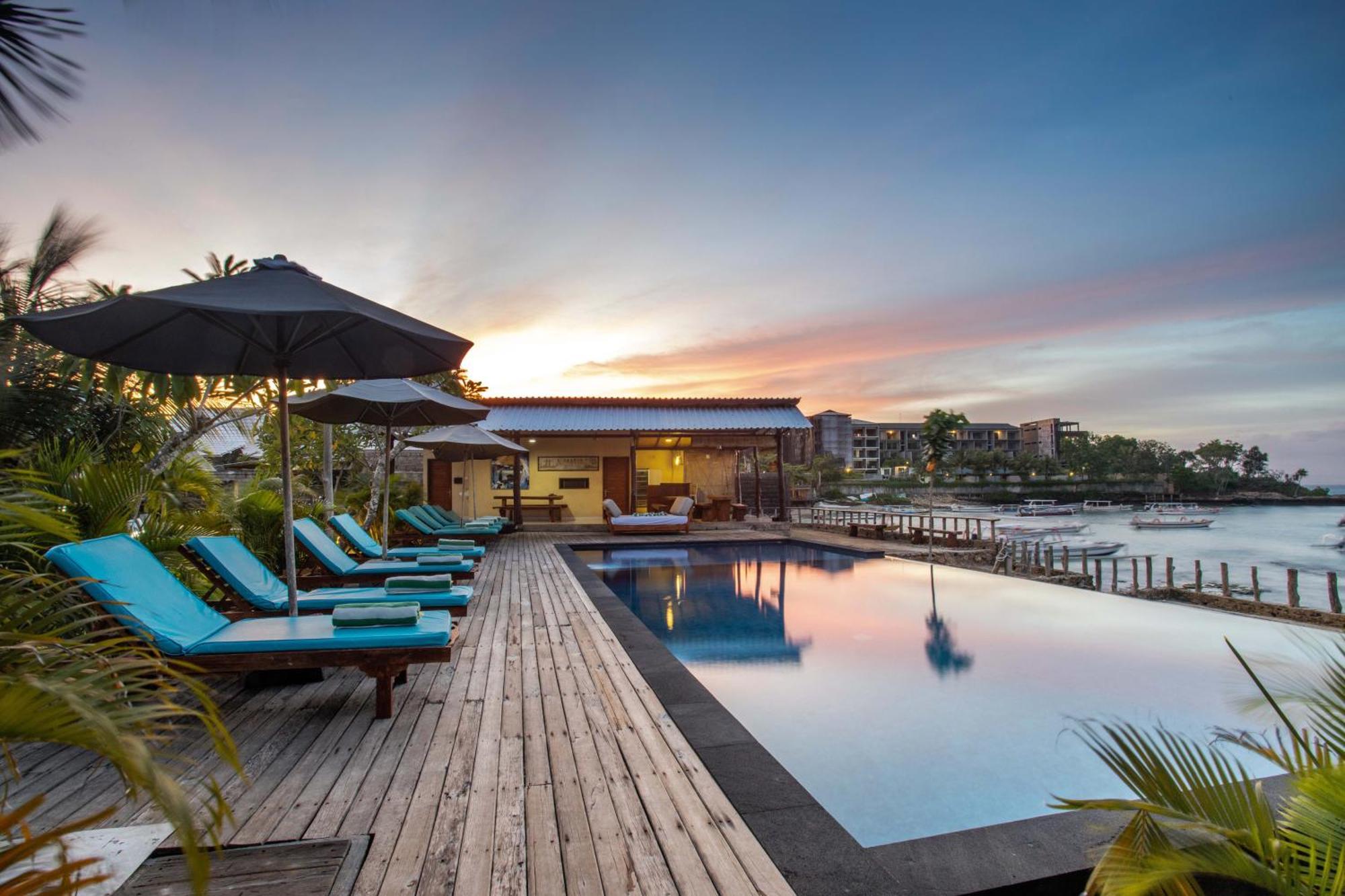 D'Muncuk Huts Lembongan Hotel Exterior photo