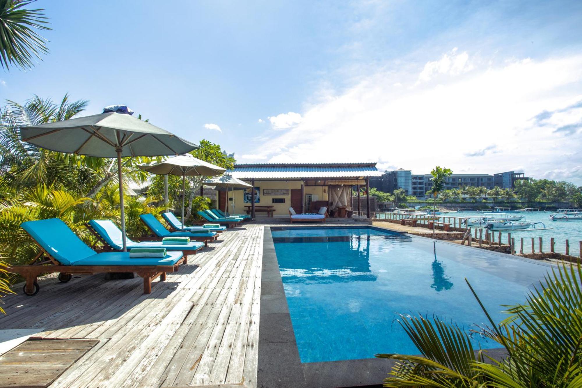 D'Muncuk Huts Lembongan Hotel Exterior photo
